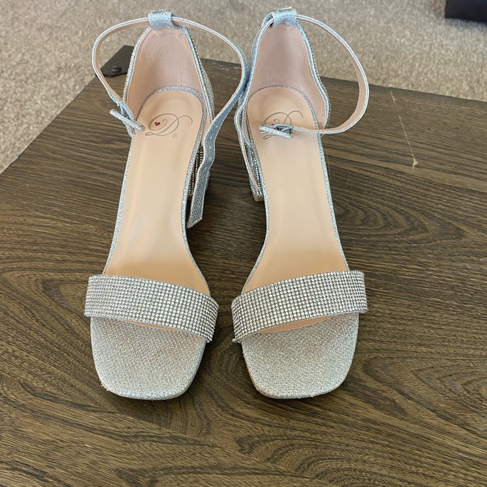 Silver sparkle diva heels